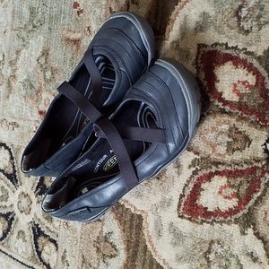 Keen Sandals 6 1/2